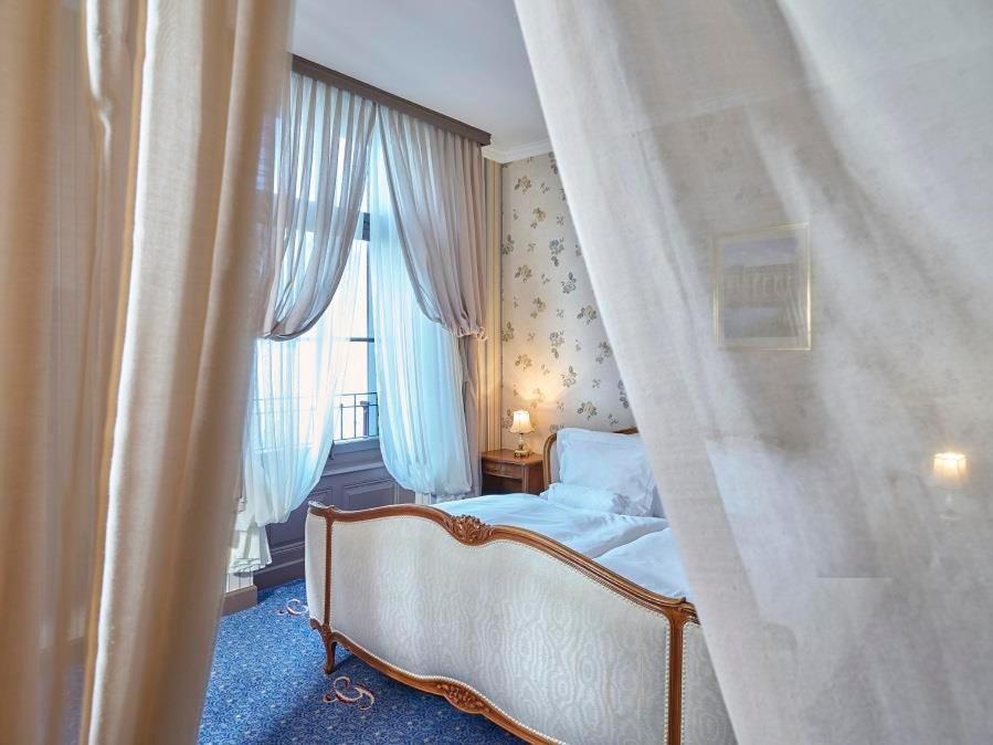 Grandhotel Giessbach Brienz  Rom bilde